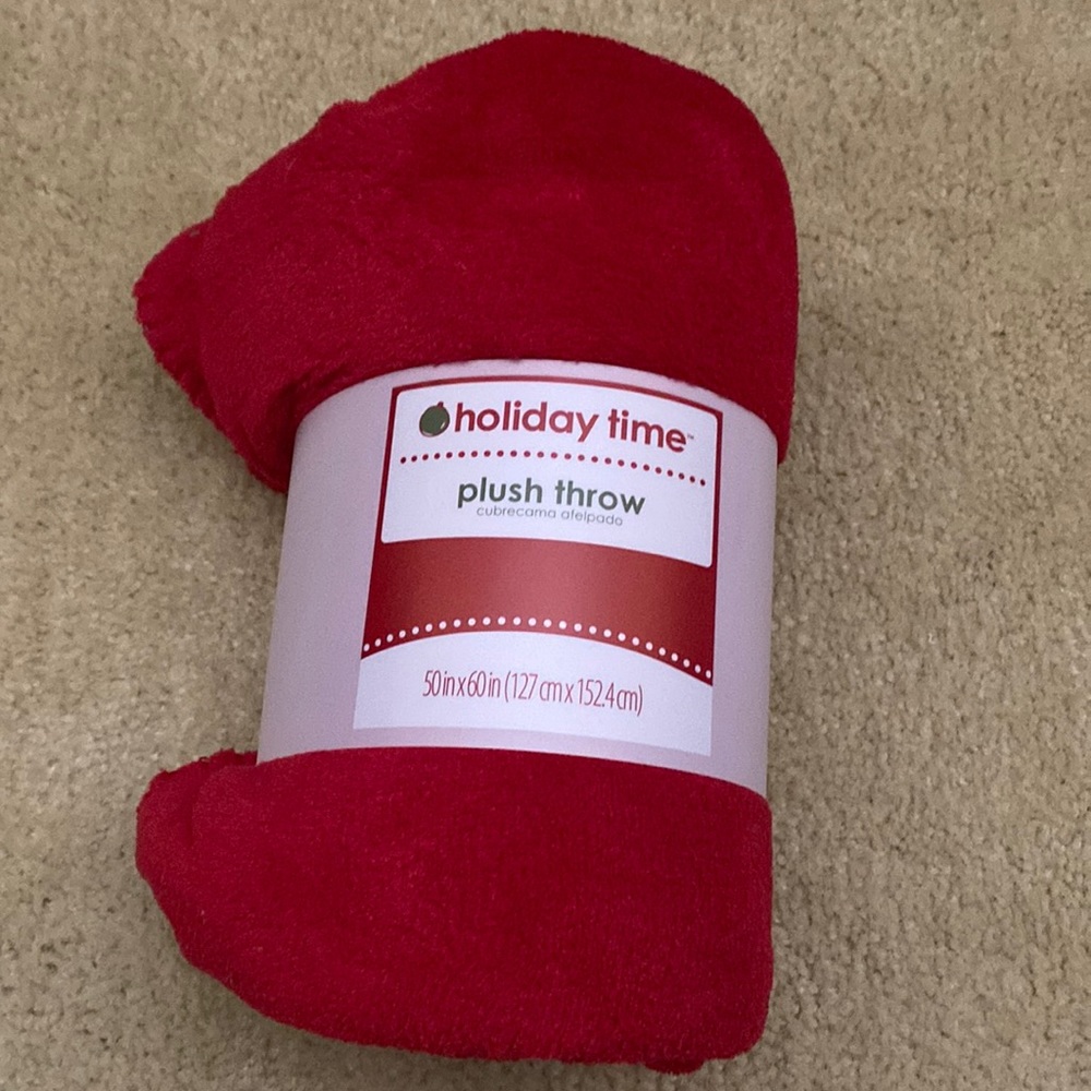 Holiday Time Plush Throw 50 x 60 inches 3/$30